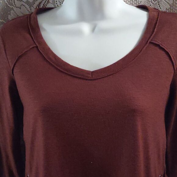 Mudd Women's XXS burnt rust long sleeve pullover shirt lace up sides accent - Picture 3 of 7